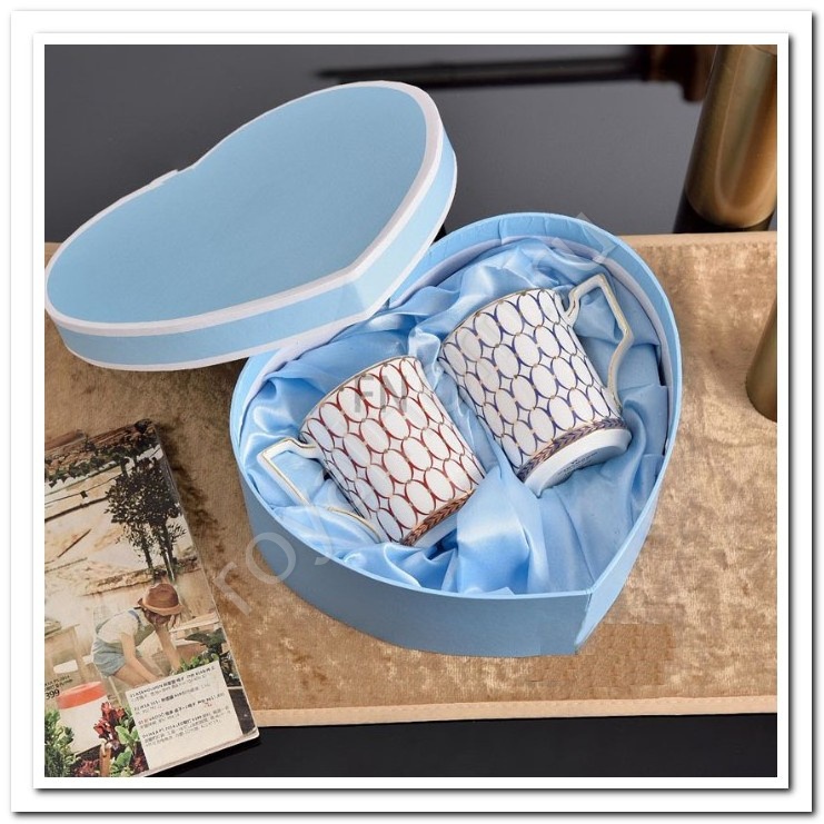 Подарочный набор фарфоровых кружек Wedgwood 400 мл – 2 шт в стильной упаковке № 10862